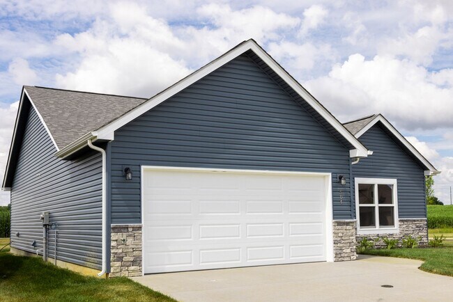 Building Photo - 504 Ayden Ln