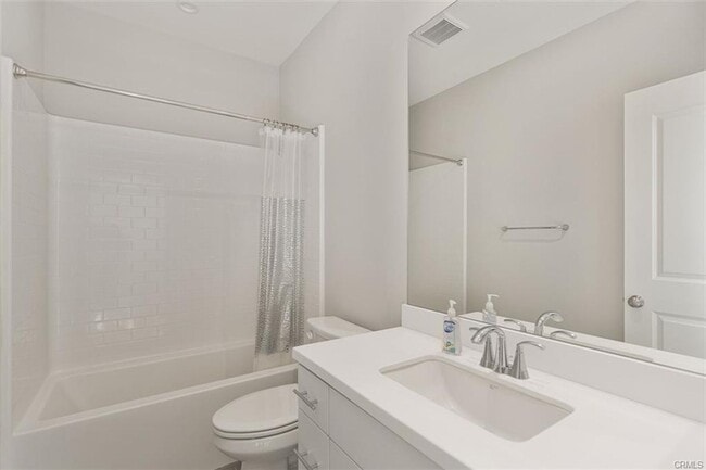 Building Photo - Newer Condo Best Location in Portola Springs