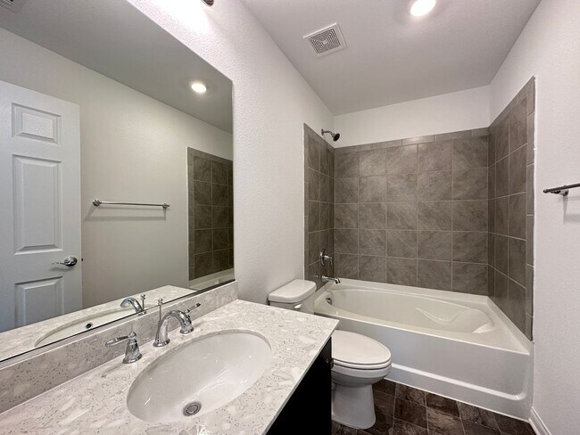 Building Photo - Robindale & Westwind