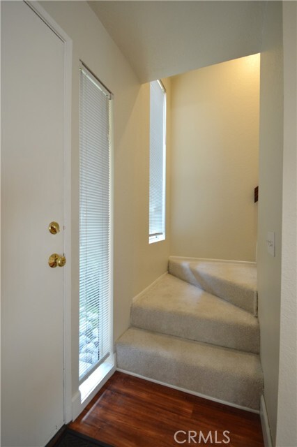 Building Photo - 267 Linwood Ave