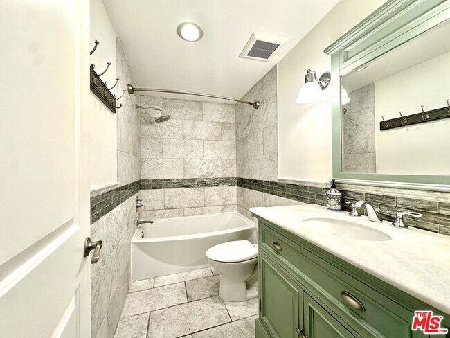 Building Photo - 1515 S Beverly Dr