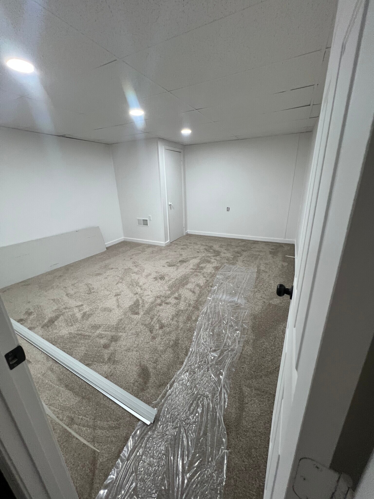 Bedroom 2 - 1 W Hanover St