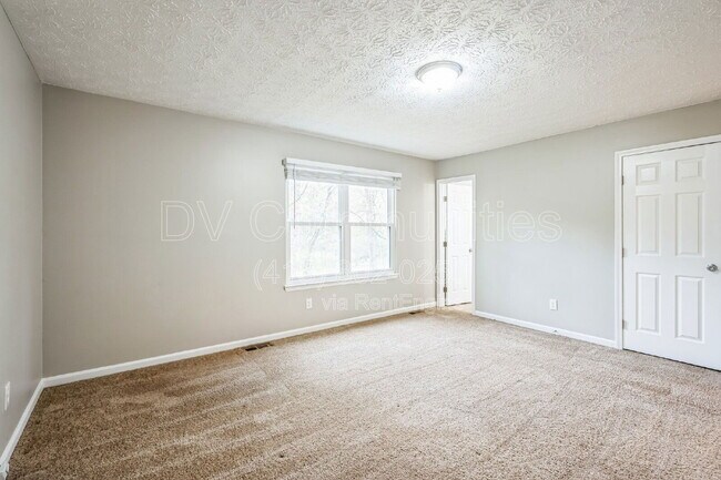 Building Photo - 9173 Raven Dr