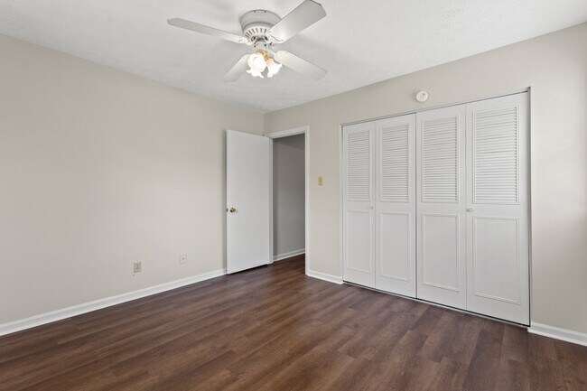 Building Photo - 4029 Victoria Way