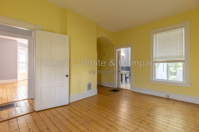Building Photo - 23 Parsonage Rd
