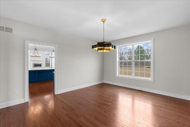 Building Photo - 8 Katie Dr