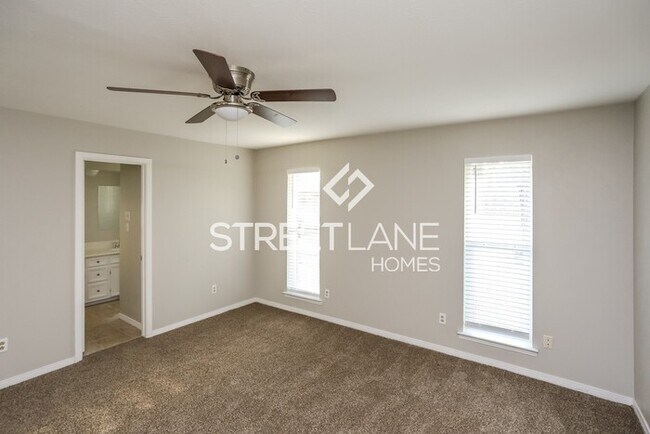 Building Photo - REDUCED!- Charming 3 bedroom in Garland!