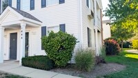 Building Photo - 1444 McClure Rd
