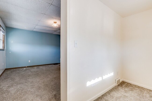 Building Photo - AVAILABLE NOW! 3 bed, 2 bath AMAZING House in Allentown!!!