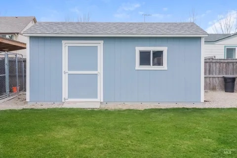 Building Photo - 8 Canyon Dr