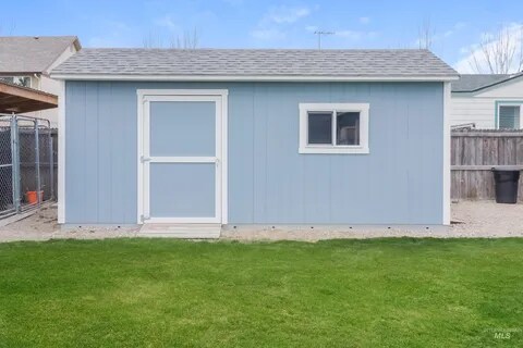 Building Photo - 8 Canyon Dr