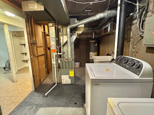 Building Photo - 9038 Niles Center Rd