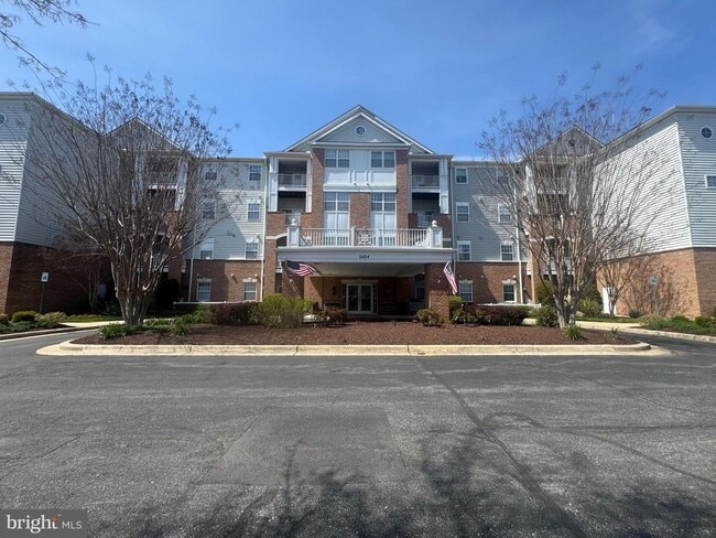 Building Photo - 2604 Chapel Lake Dr