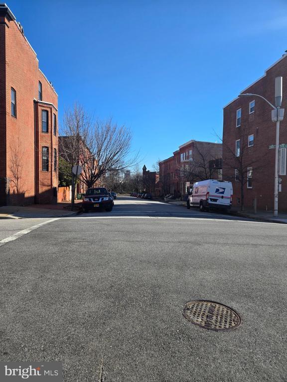 Building Photo - 2012 Mt Royal Terrace