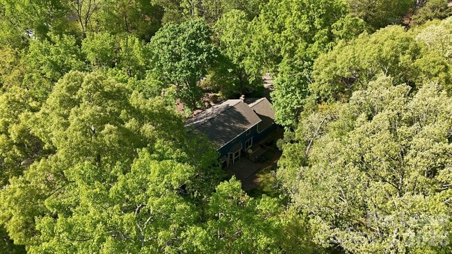 Building Photo - 301 Sardis Rd N