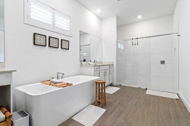 Building Photo - 962 Castaway Ct