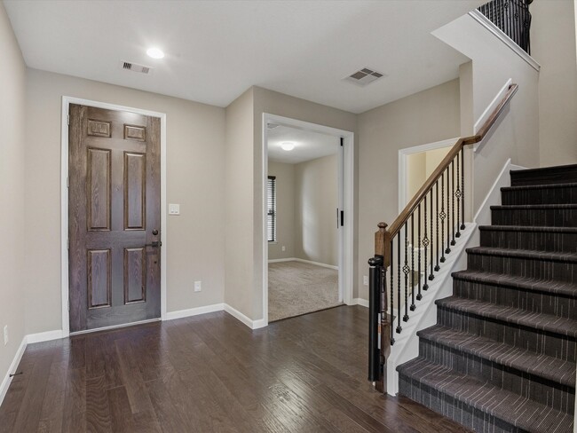 Building Photo - 16515 Williamstown Dr