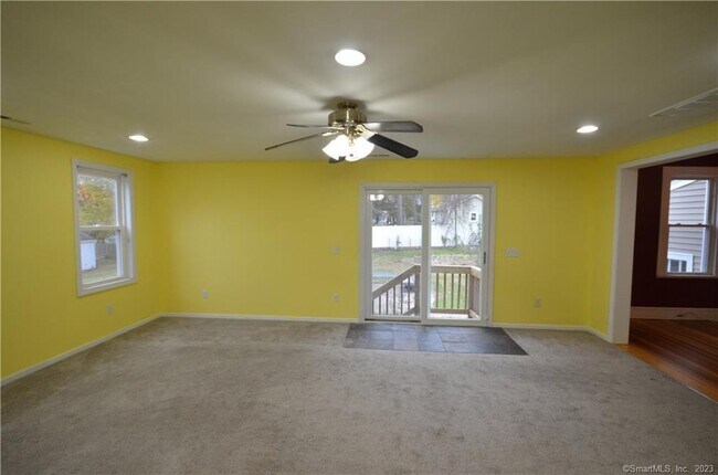 Building Photo - 147 Freeman Ave