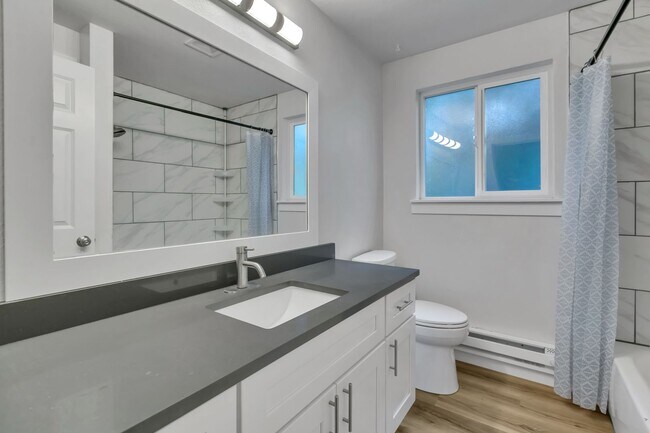 Building Photo - 1103 Galloway St