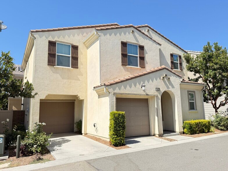 Primary Photo - 14409 Figueroa Ln