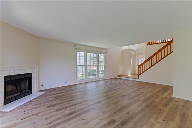 Building Photo - 309 E Theodore Ln