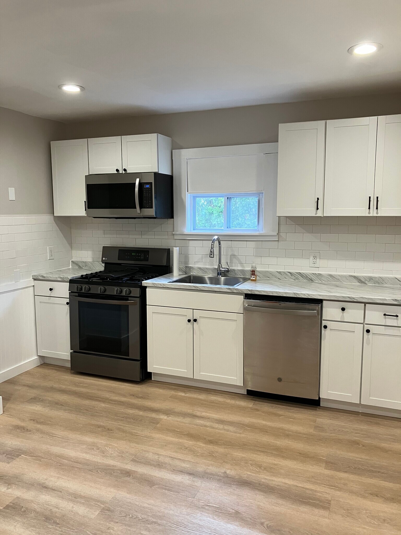 Kitchen - 111 Highland St
