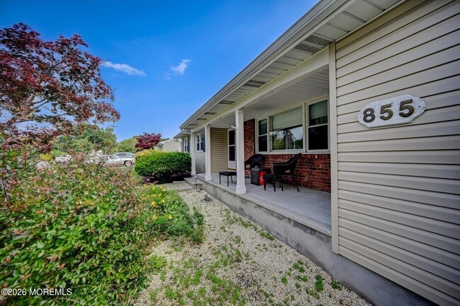 Building Photo - 855 Derry Dr