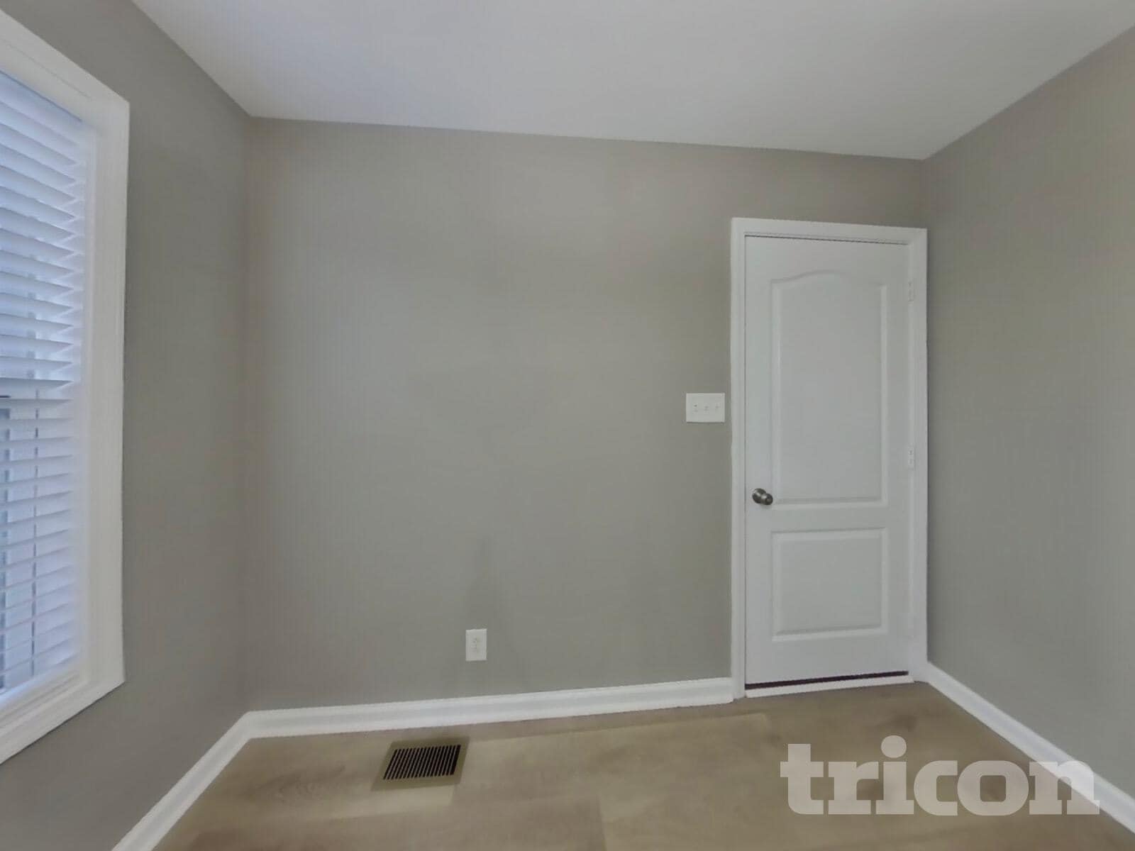 Building Photo - 1335 Loren Circle