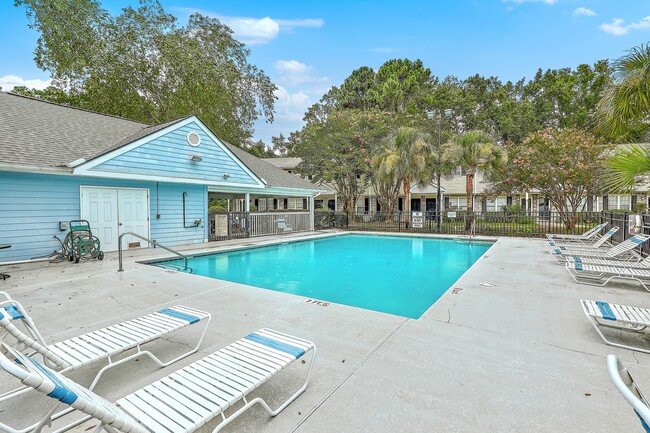 Building Photo - 502 Stinson Dr