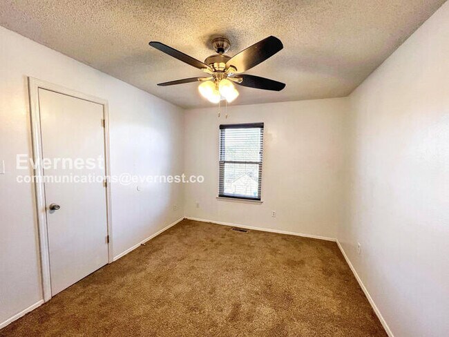 Building Photo - 1709 Gamble Rd