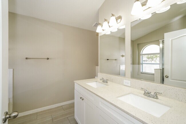 Building Photo - 6934 Waterbrook Ct