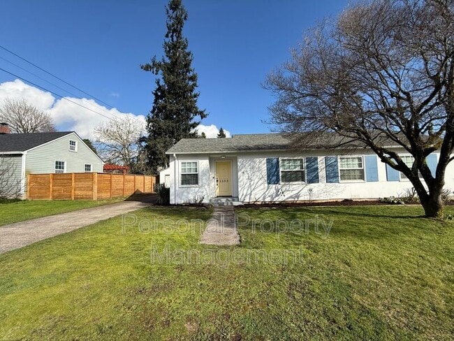 Building Photo - 1103 W St