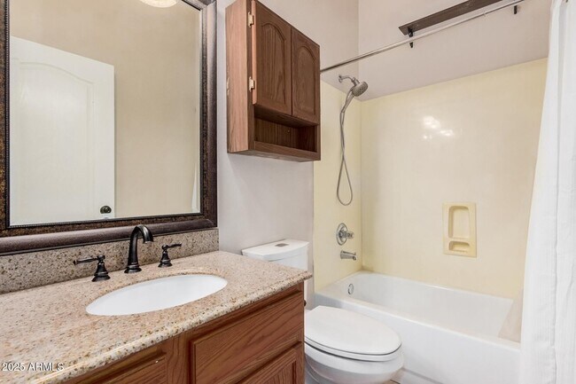 Building Photo - 6516 W Matilda Ln