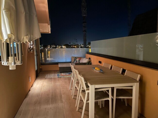 Building Photo - 2524O- Amazing Waterfront | FURNISHED