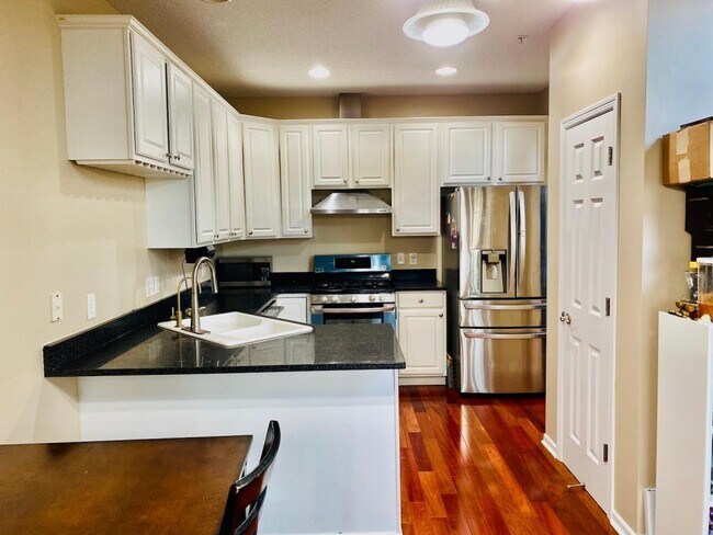 Building Photo - 5030 Archer Ln N