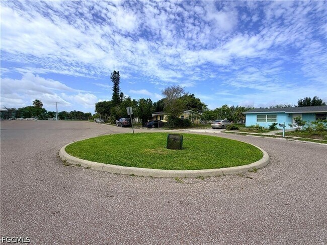 Building Photo - 1759 Aquarius Ct