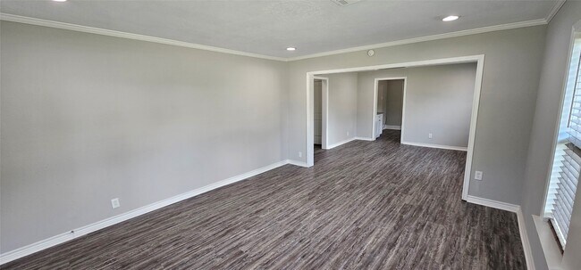 Building Photo - 215 San Jacinto St