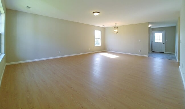 Building Photo - 3905 Hillside Terrace Ln