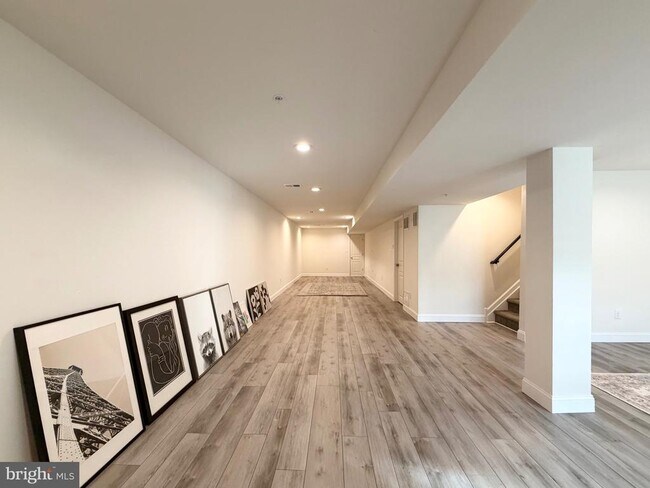 Building Photo - 308 Roarks Trail