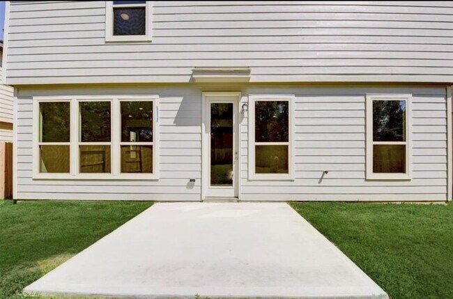 Building Photo - 4127 Mossy banks Ln