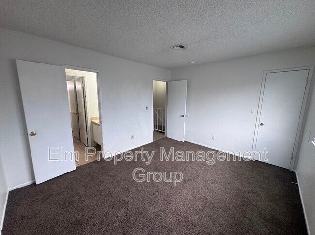 Building Photo - 3411 Civic Center Dr