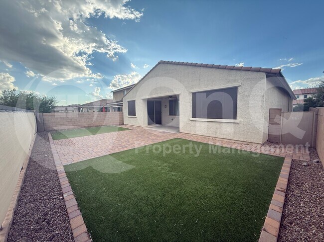 Building Photo - 7311 S Via Cabana