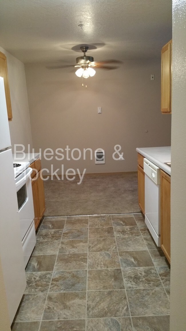 Building Photo - 4631 SW Luradel St