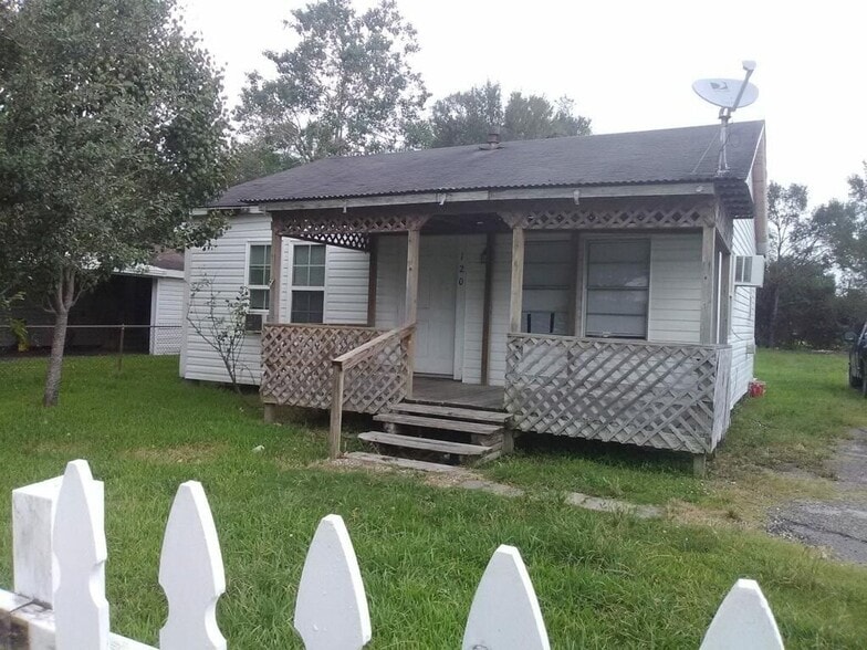 Building Photo - 120 W DARBY ST