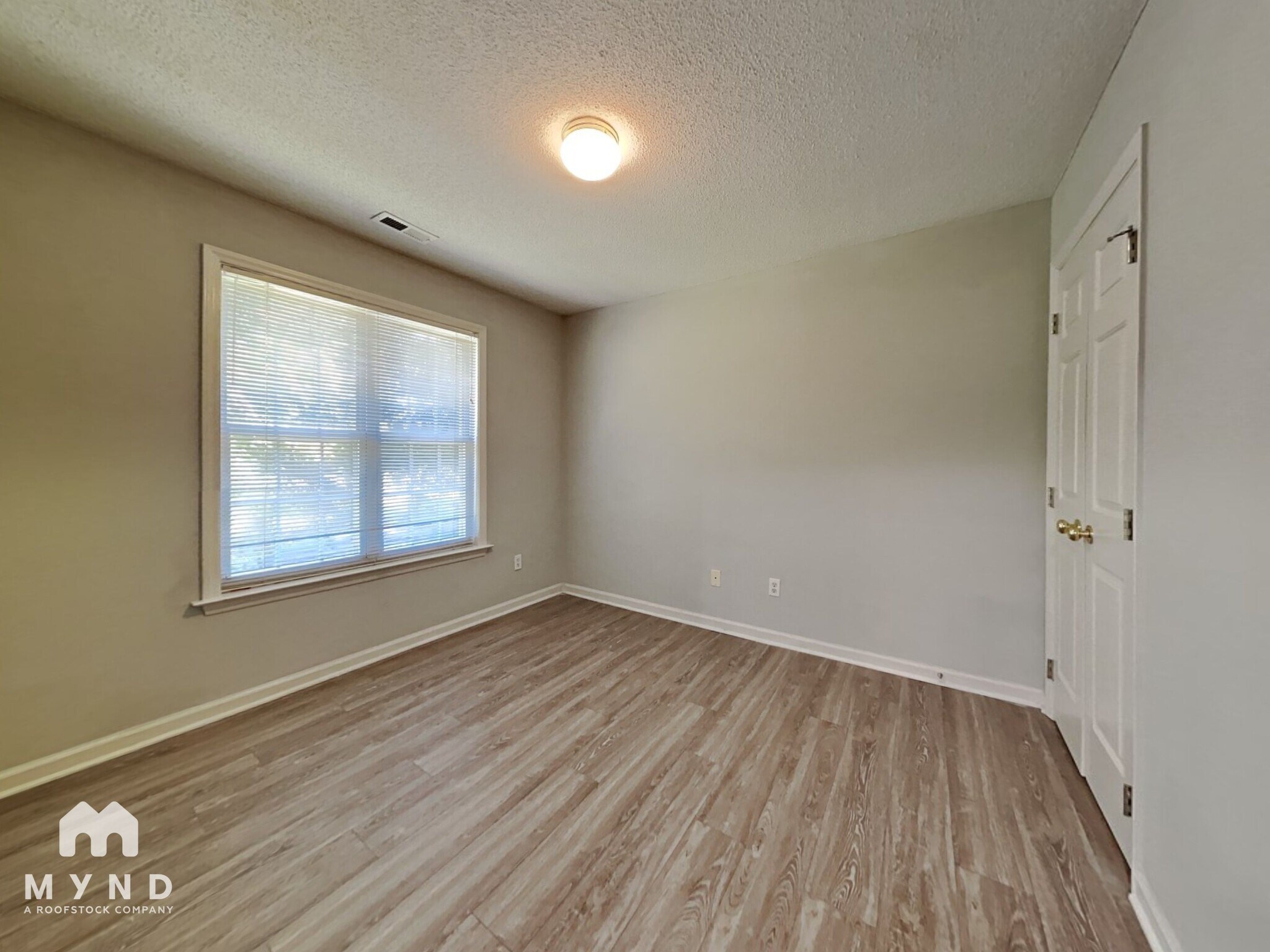 Building Photo - 1808 Crag Burn Ln