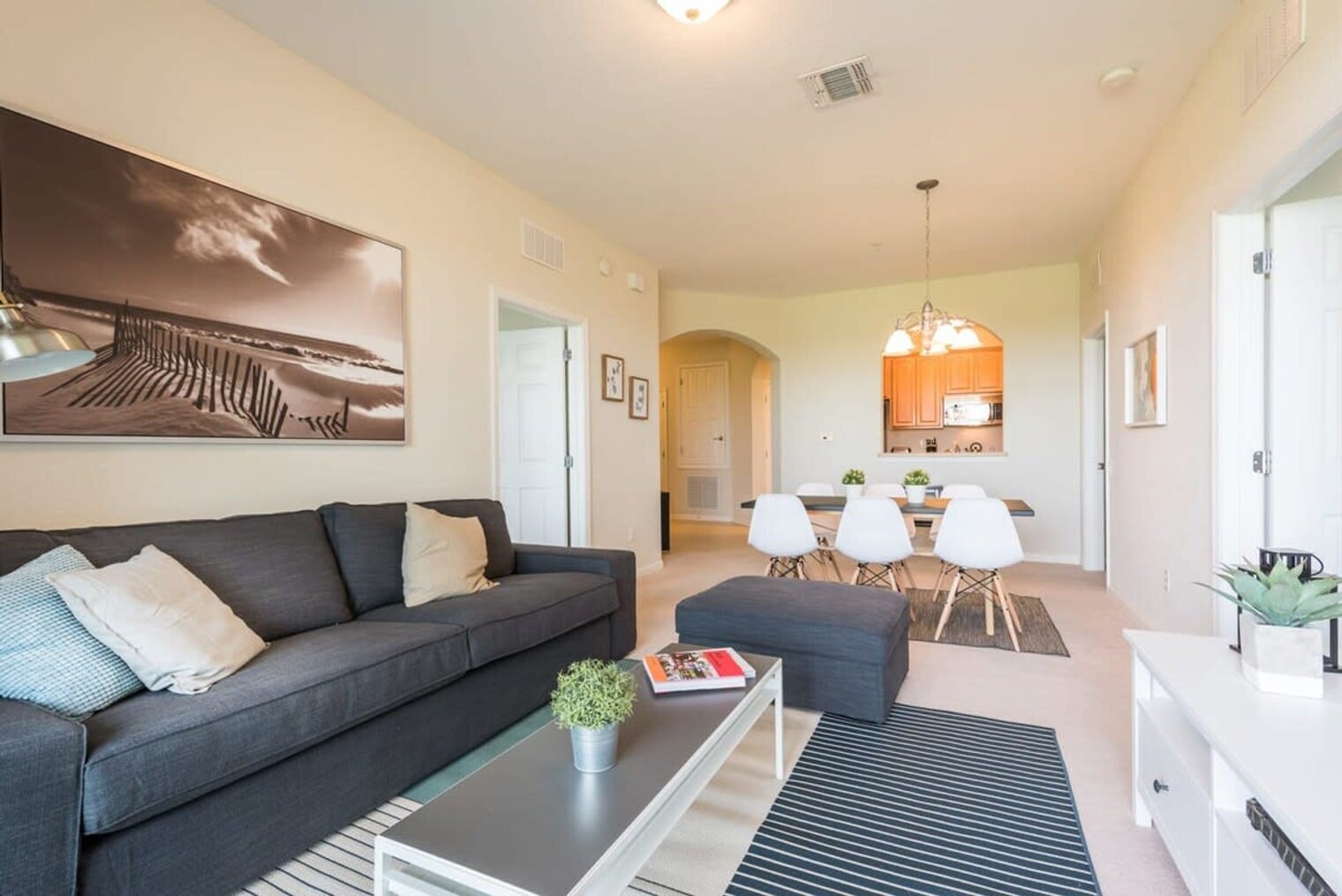 Building Photo - 4102 Breakview Dr