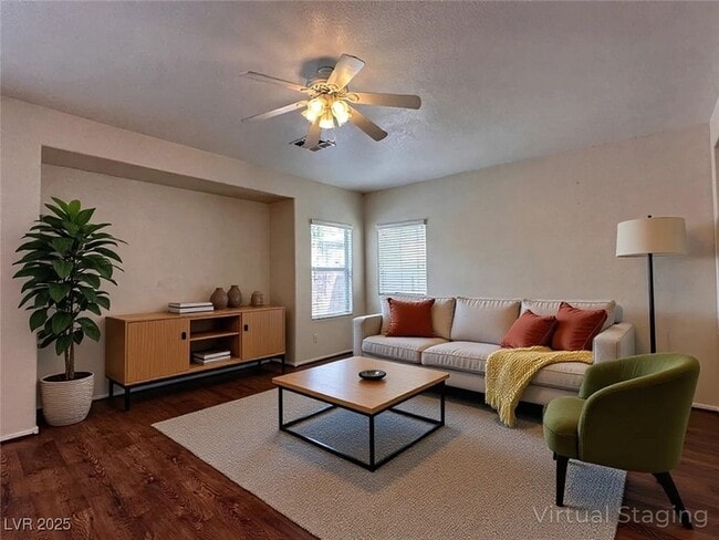 Building Photo - 2586 Highland Cliff Dr