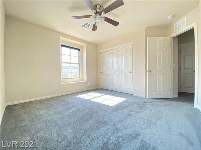 Building Photo - Modern Designed Home in a Cul-De-Sac within a Gated Southwest Community