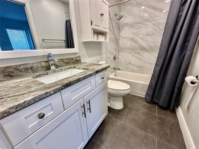 Building Photo - 6300 Royal Woods Dr