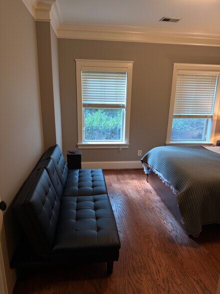 Building Photo - 2471 Gatebury Cir
